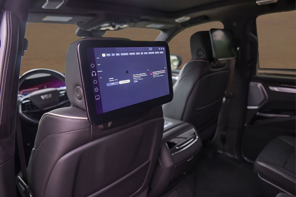 Certified 2026 Cadillac Escalade Platinum Sport w/ LPO, ONYX Package AWD/4WD image 26