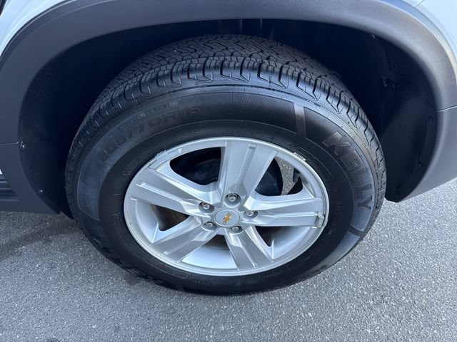 Certified 2020 Chevrolet Trax LS w/ Tint and Cruise Package FWD image 25