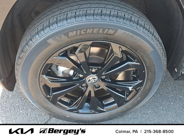 Used 2022 Toyota RAV4 SE w/ Convenience Package AWD/4WD image 10