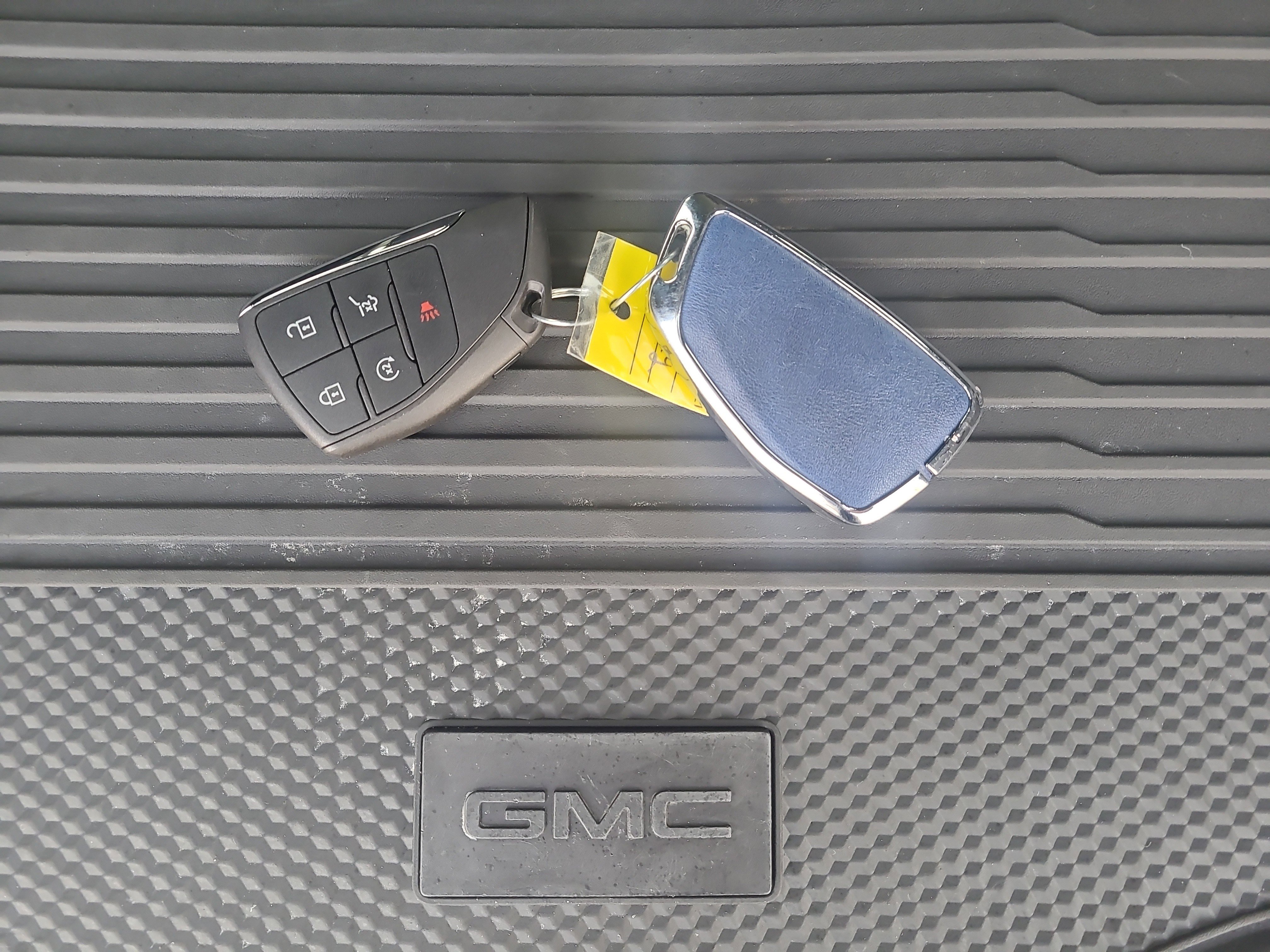 Used 2025 GMC Acadia Elevation w/ LPO, All-Weather Package image 33