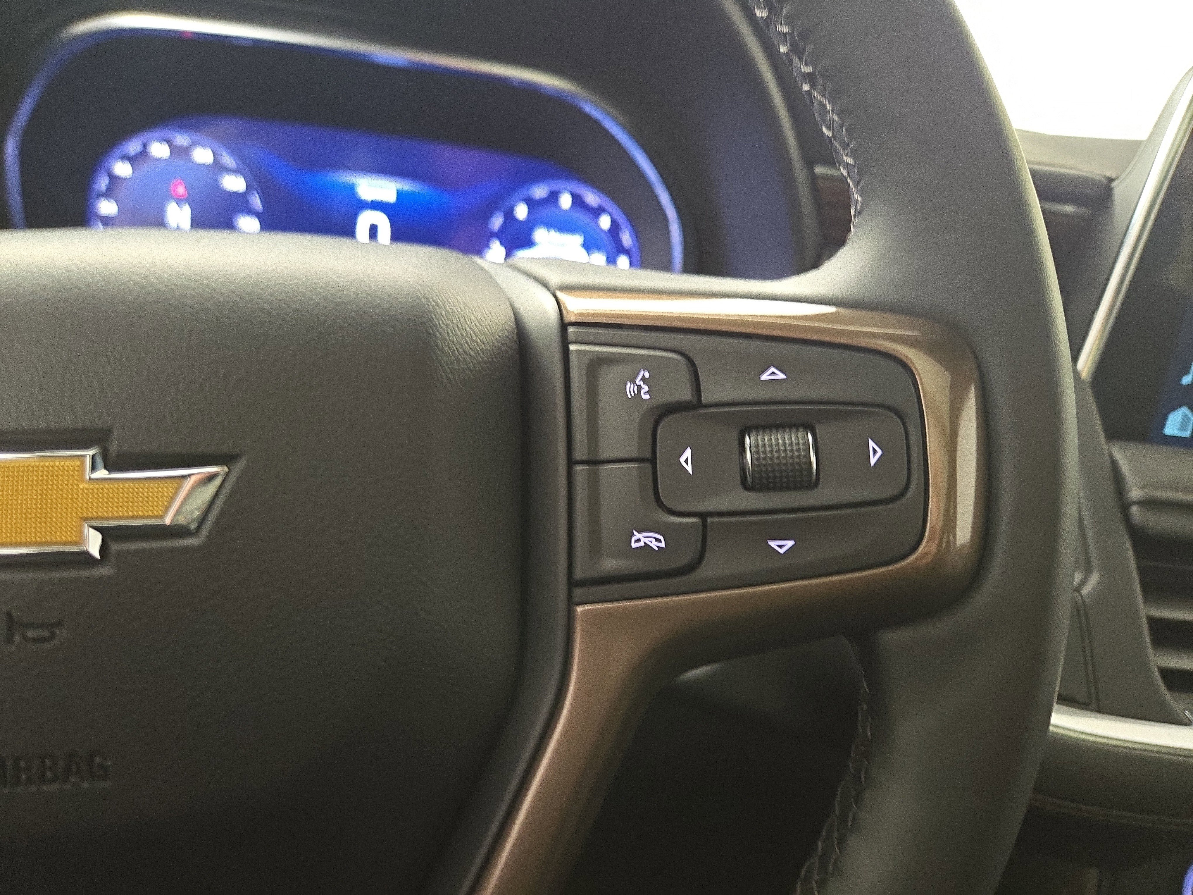 Certified 2024 Chevrolet Tahoe High Country AWD/4WD image 17