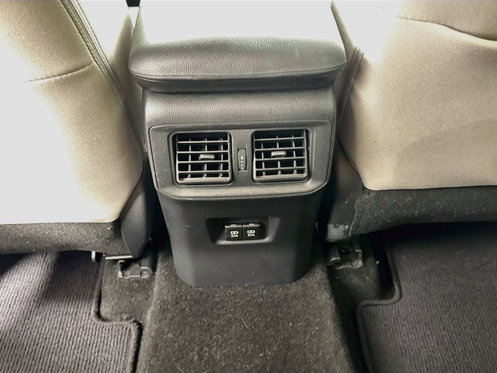 Used 2019 Toyota RAV4 XLE FWD image 27