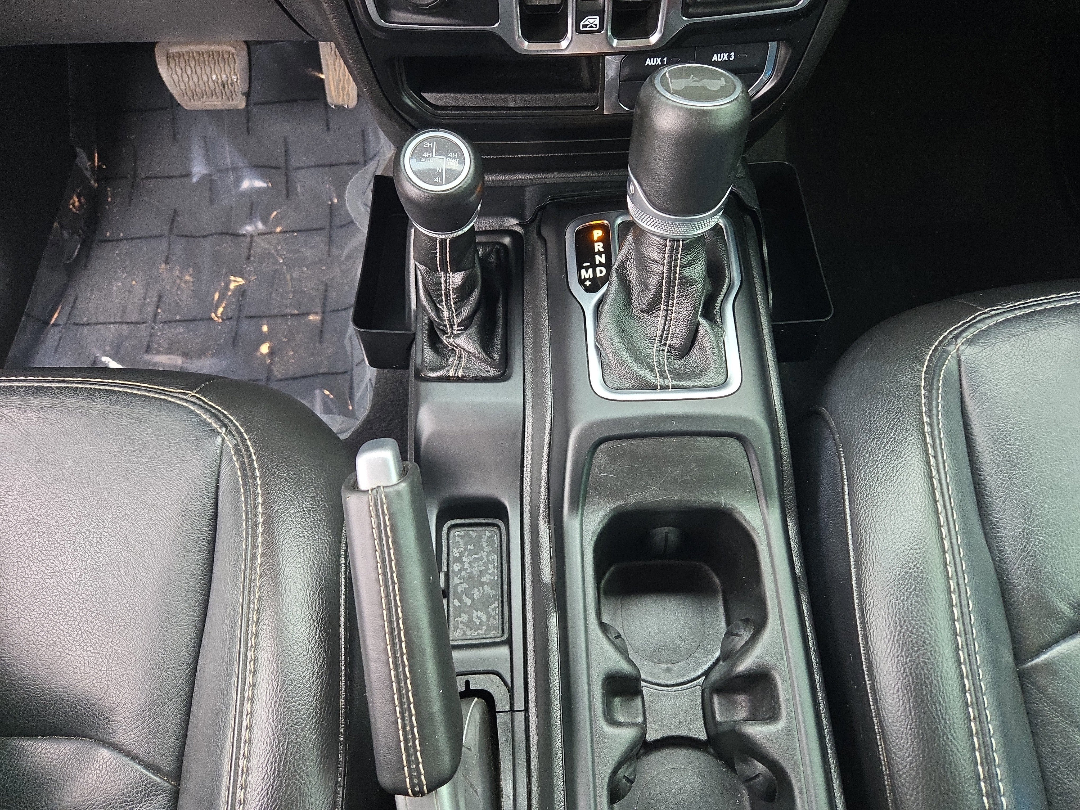 Used 2021 Jeep Wrangler Unlimited Sahara w/ Cold Weather Group image 17