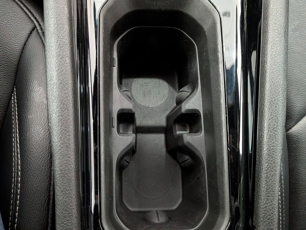 Used 2025 Jeep Compass Limited image 18