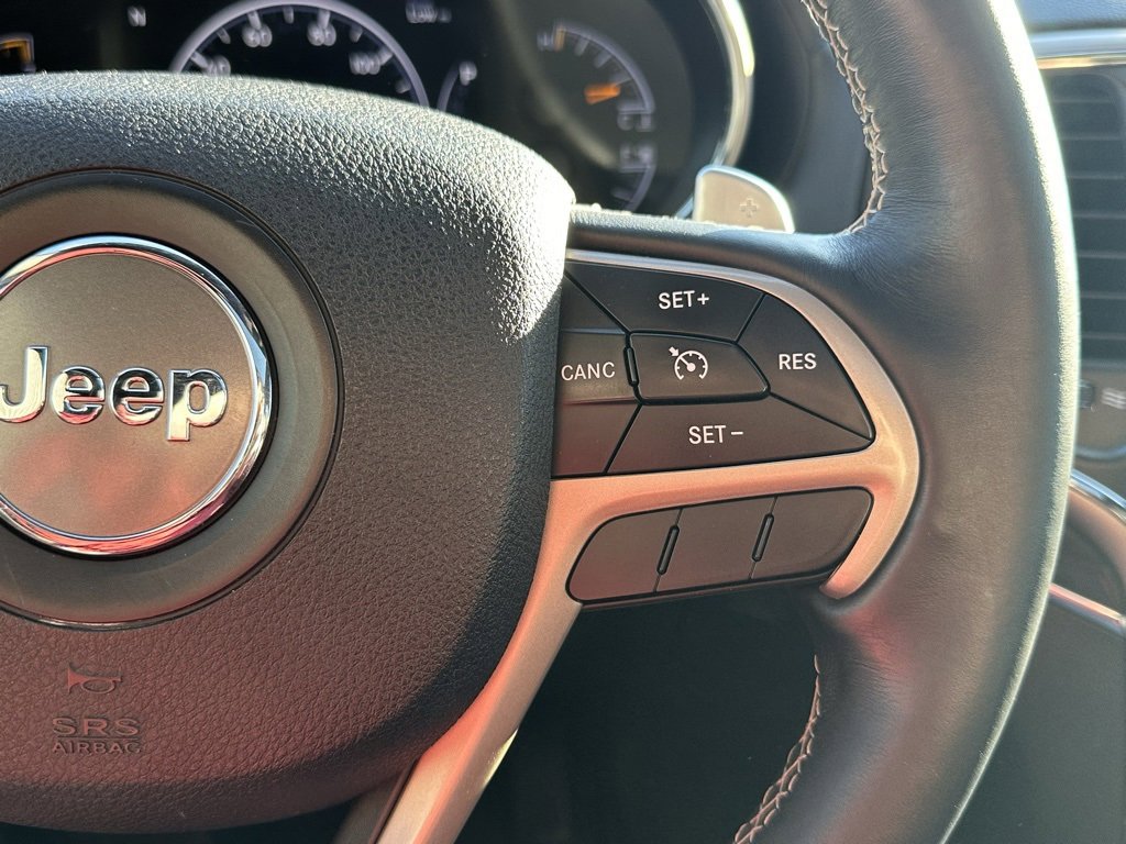 Used 2017 Jeep Grand Cherokee Overland image 24