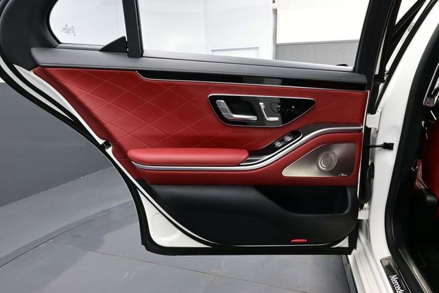 Used 2022 Mercedes-Benz S 580 4MATIC Sedan image 11