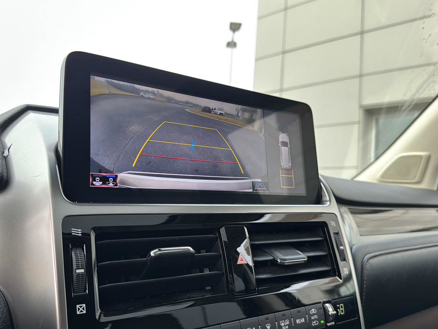 Used 2022 Lexus GX 460 Luxury w/ Sport Design Package image 25