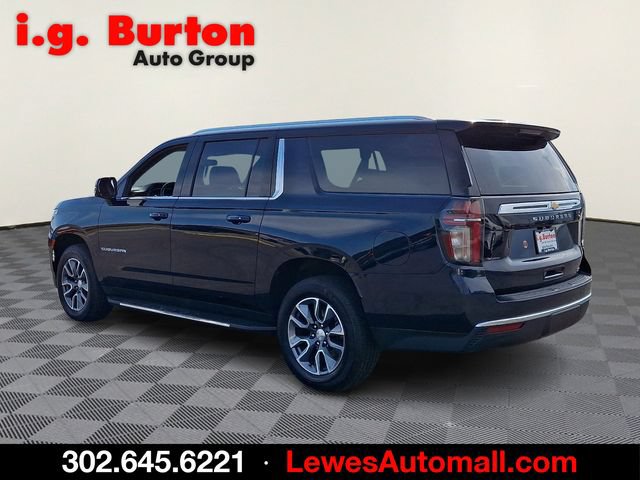 Used 2022 Chevrolet Suburban LT w/ Luxury Package AWD/4WD image 4
