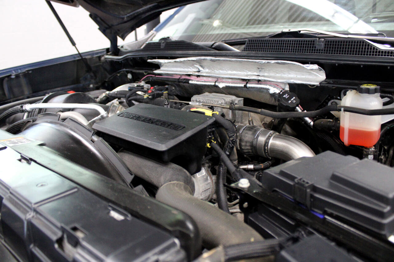 Used 2020 Chevrolet Silverado 2500 High Country image 22