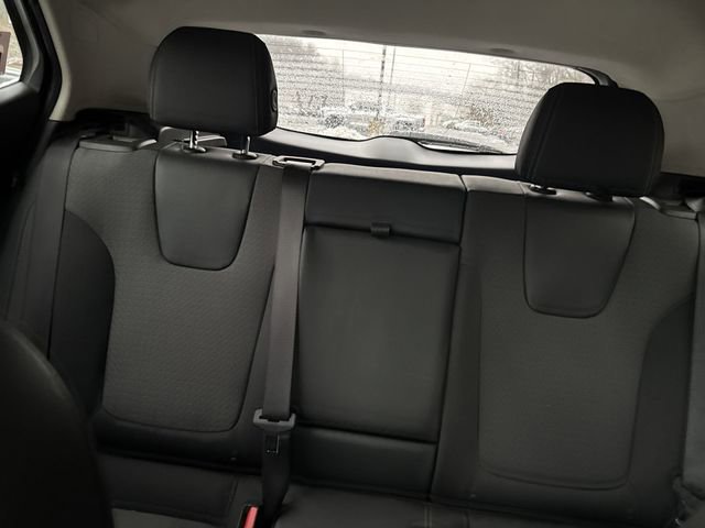 Used 2023 Buick Encore GX Select w/ Experience Buick Package image 28