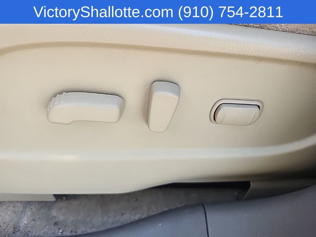 Used 2014 Nissan Murano SV w/ Value Package image 17