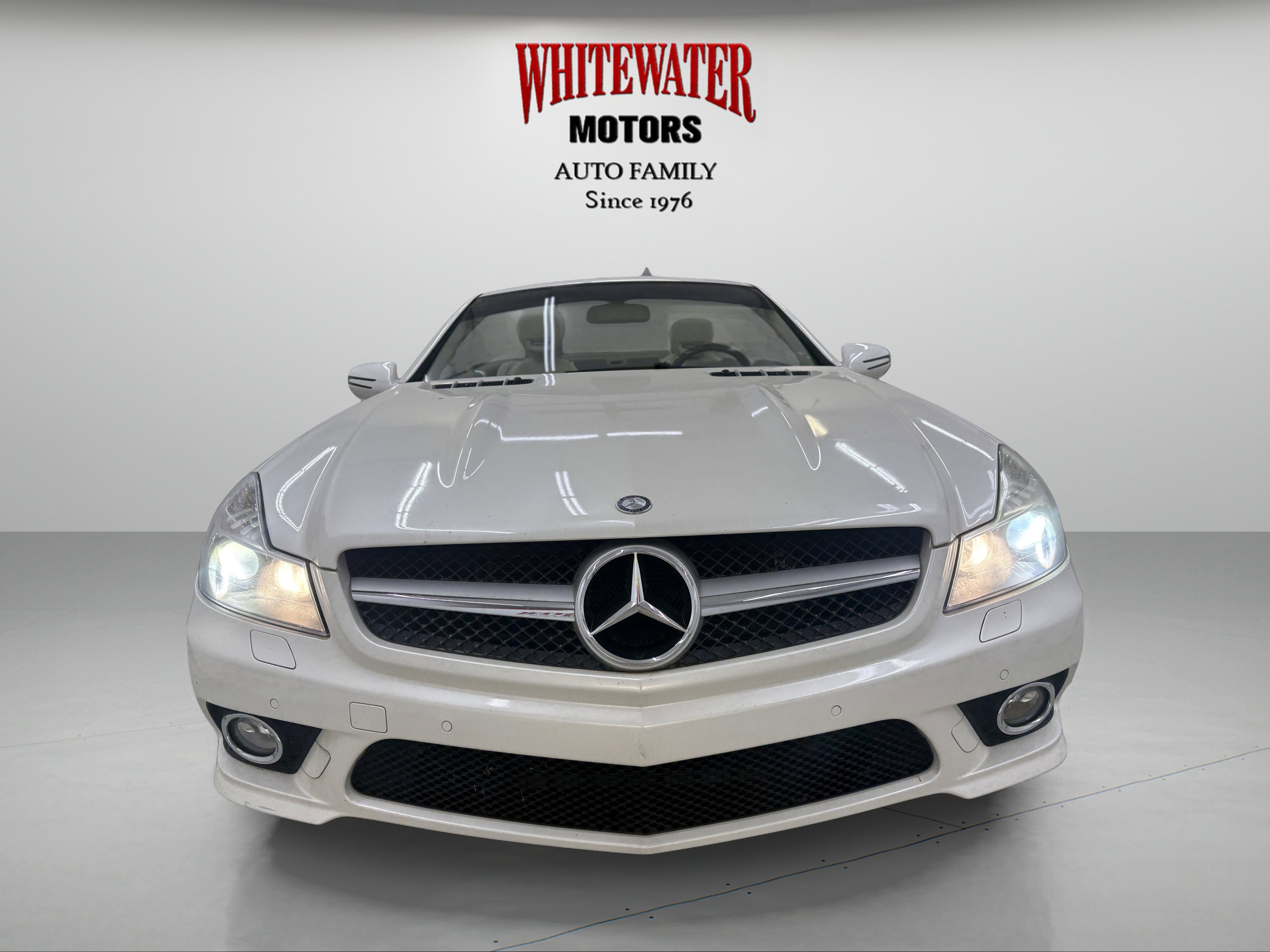 Used 2011 Mercedes-Benz SL 550 image 10