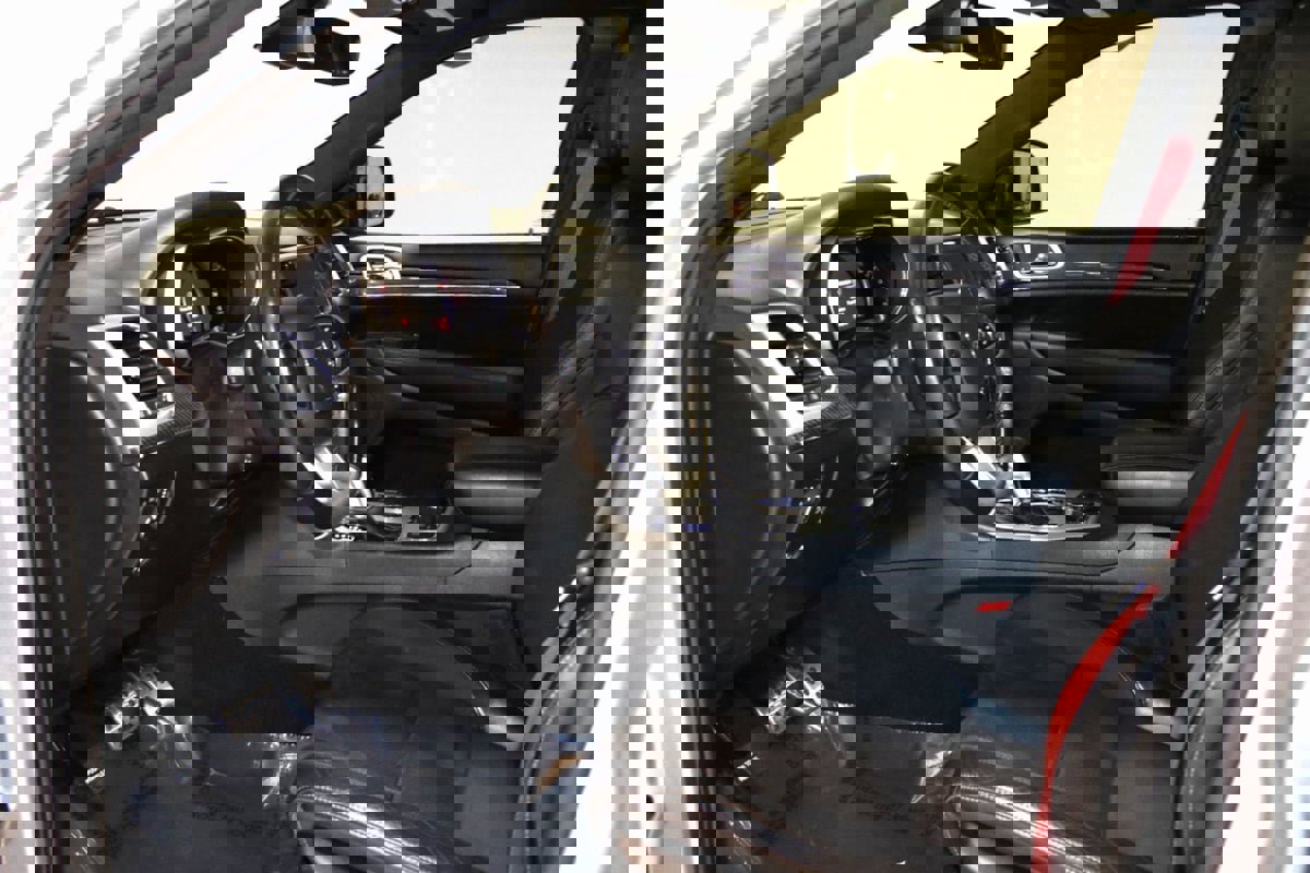 Used 2021 Jeep Grand Cherokee SRT w/ Trailer Tow Group IV image 31