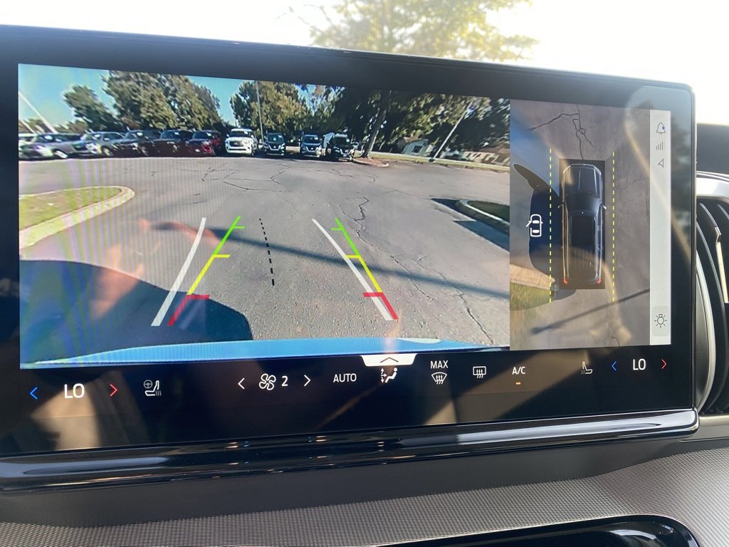 New 2025 Ford Expedition Active image 21