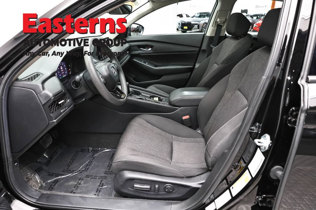 Used 2025 Honda Accord SE image 14