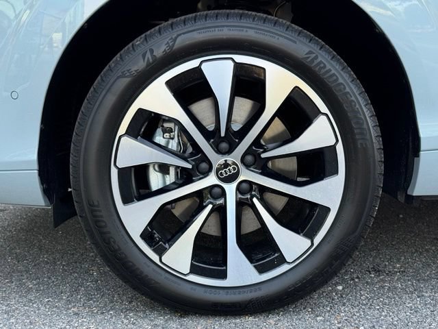 New 2026 Audi Q3 quattro 2.0T AWD/4WD image 7