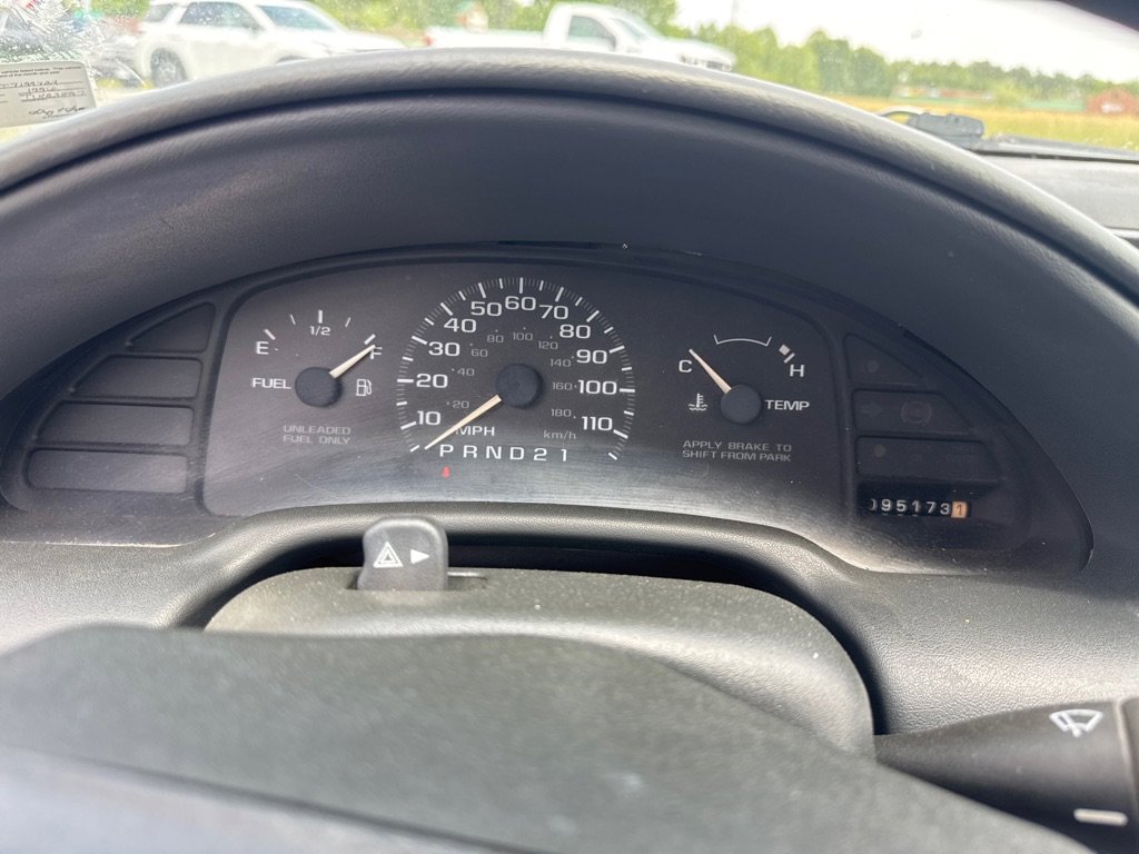 Used 1996 Chevrolet Cavalier Sedan FWD image 17