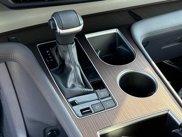 Used 2024 Toyota Sienna XLE image 23