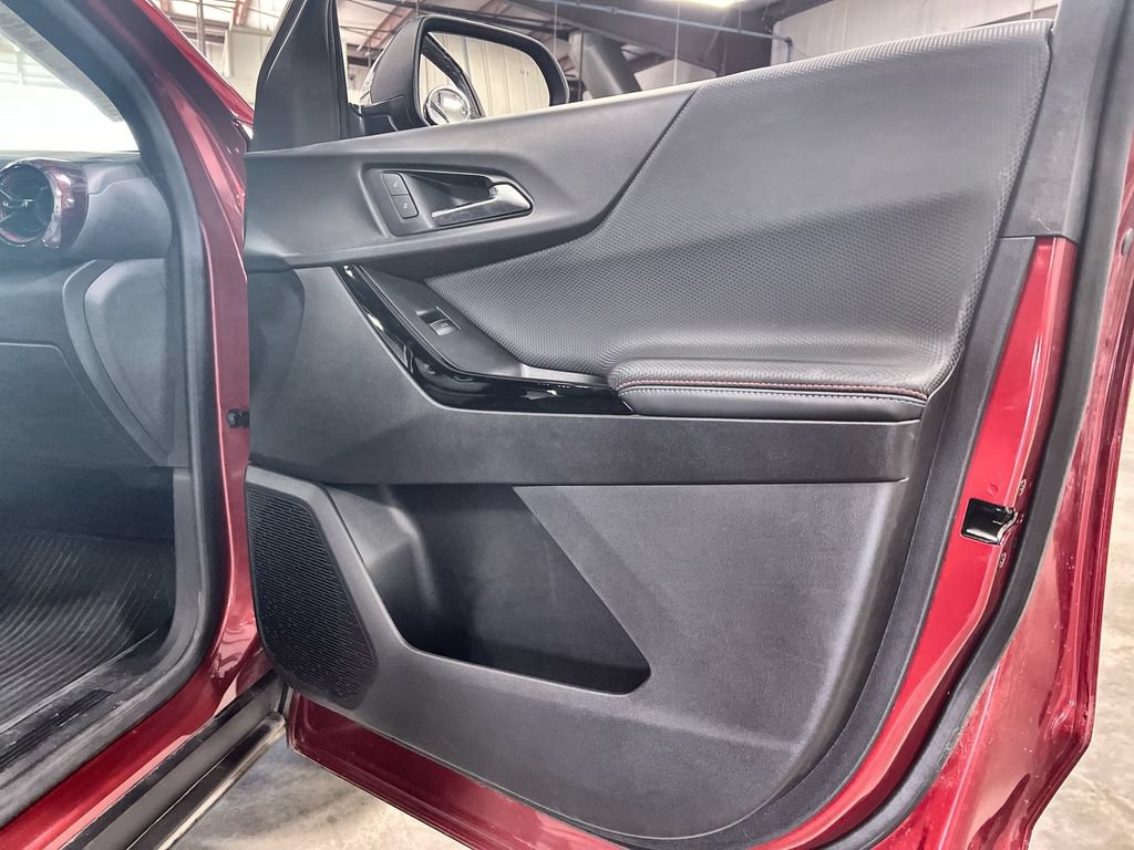 Used 2025 Chevrolet Equinox RS w/ Safety and Technology Package AWD/4WD image 32
