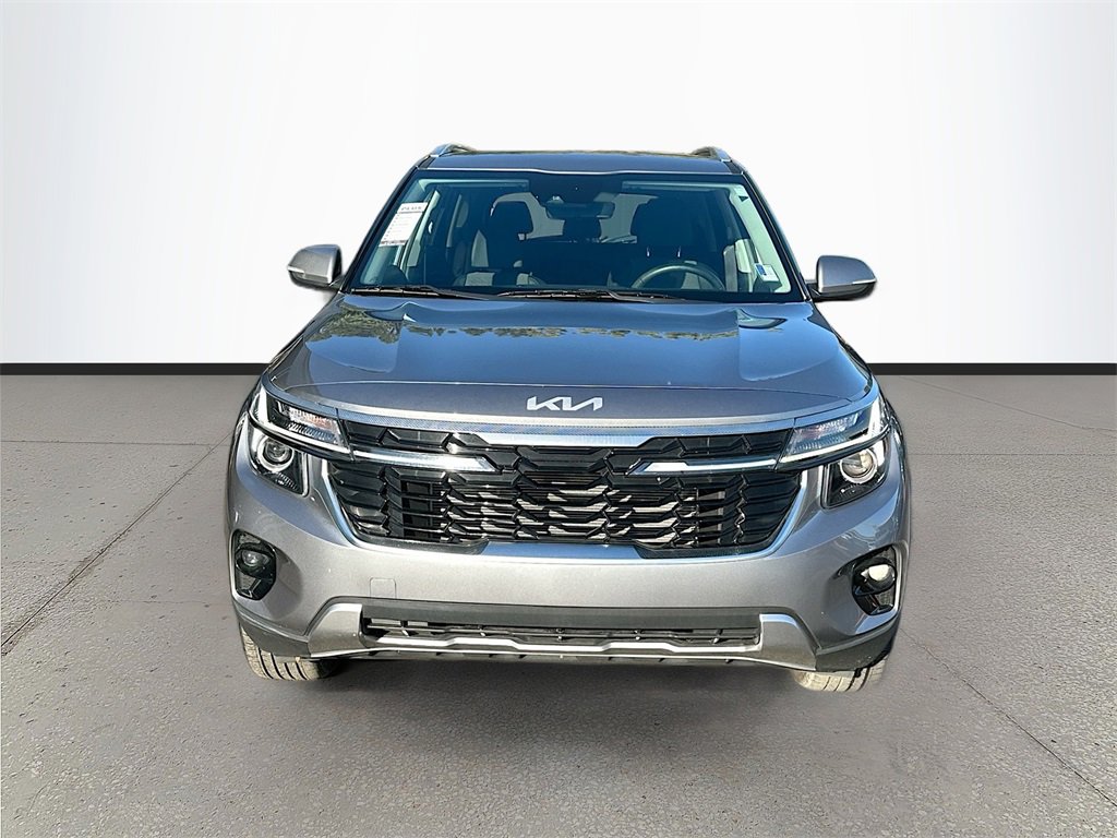 Certified 2024 Kia Seltos S image 2