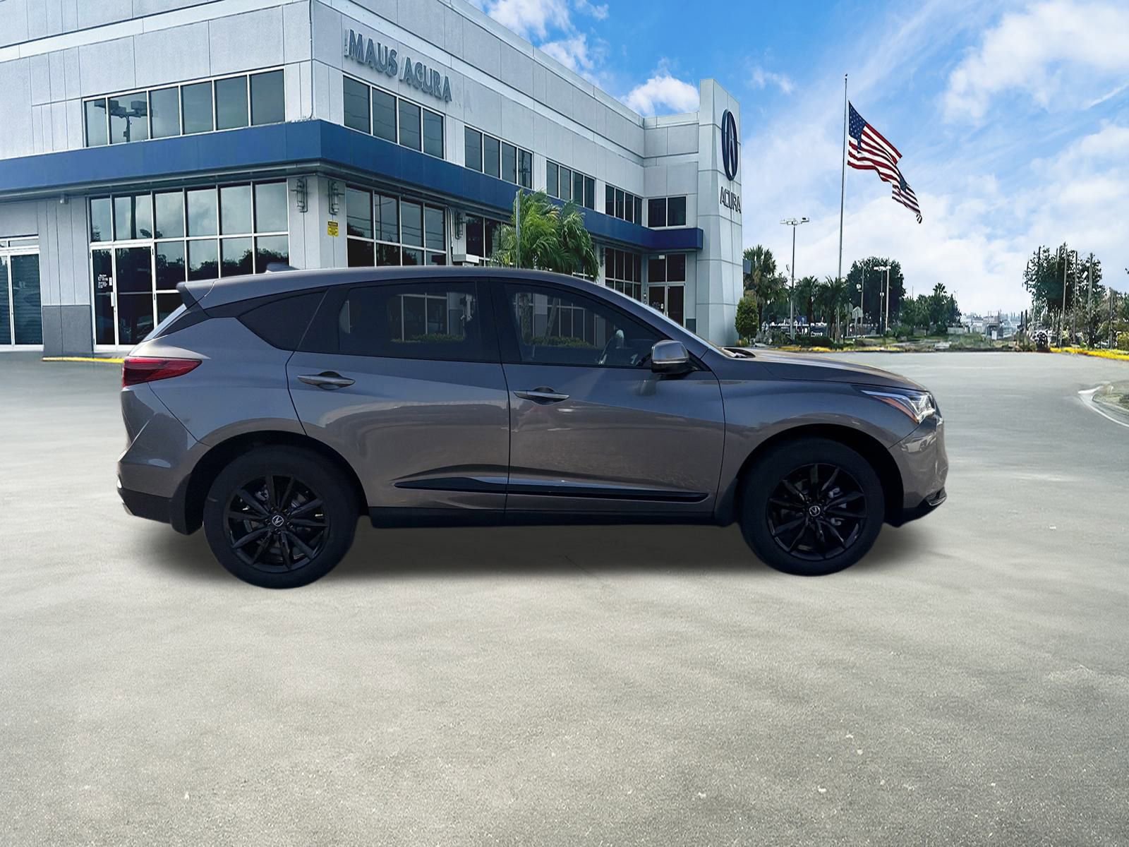 New 2026 Acura RDX SH-AWD image 3