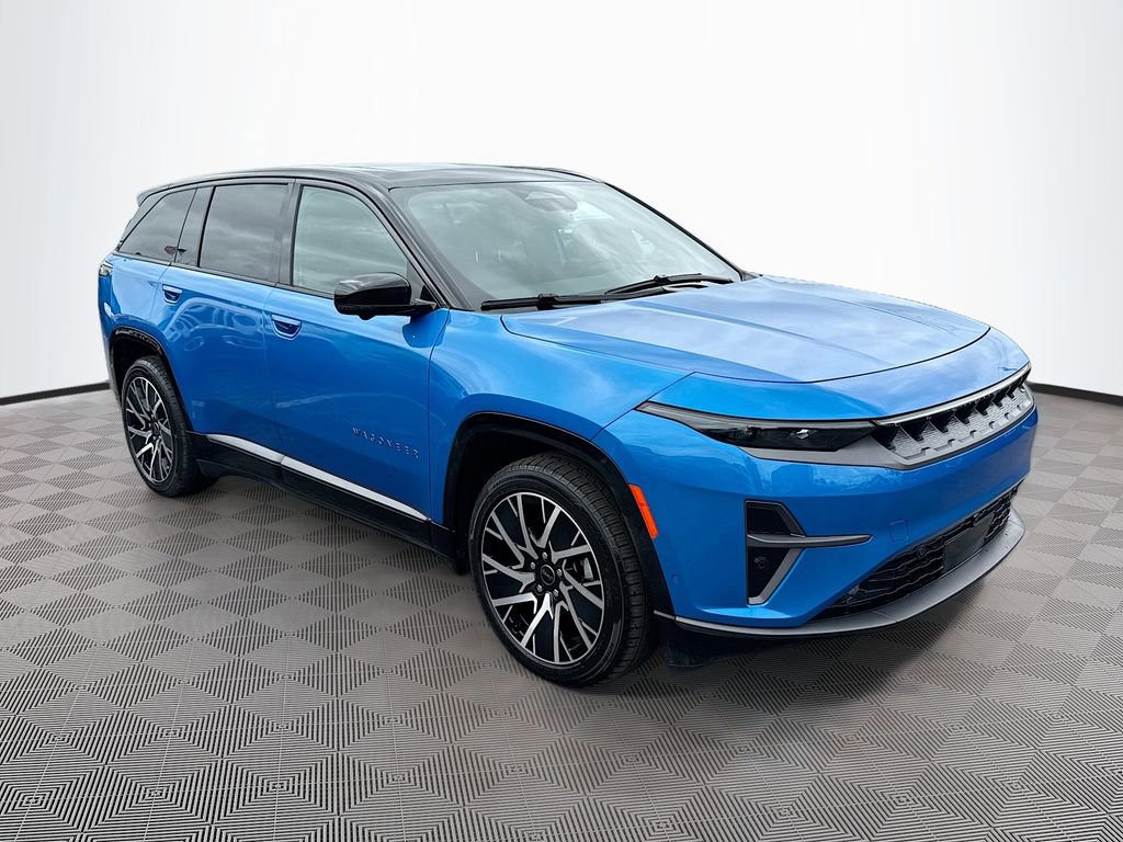 Used 2025 Jeep Wagoneer S Limited AWD/4WD image 4