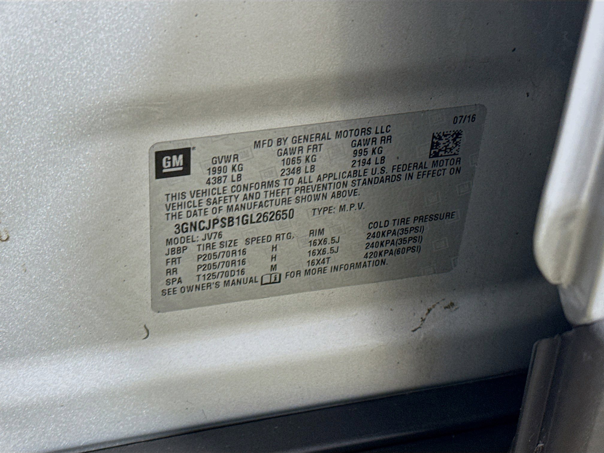 Used 2016 Chevrolet Trax LT w/ LT Sun and Sound Package image 39