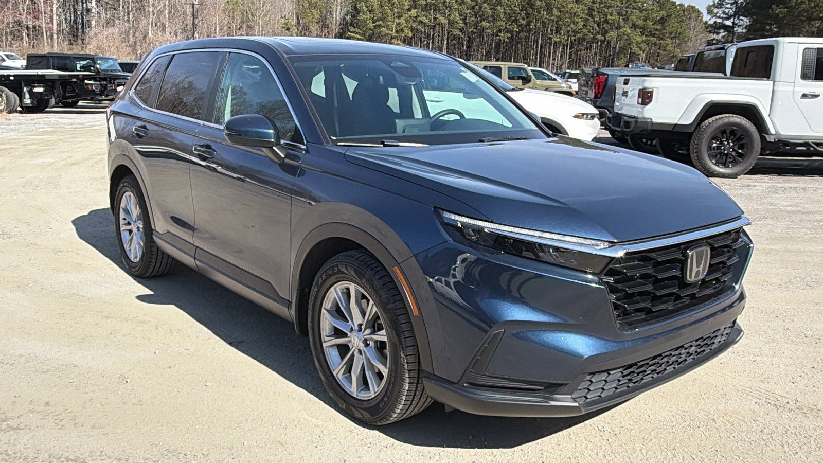 Used 2025 Honda CR-V EX image 5