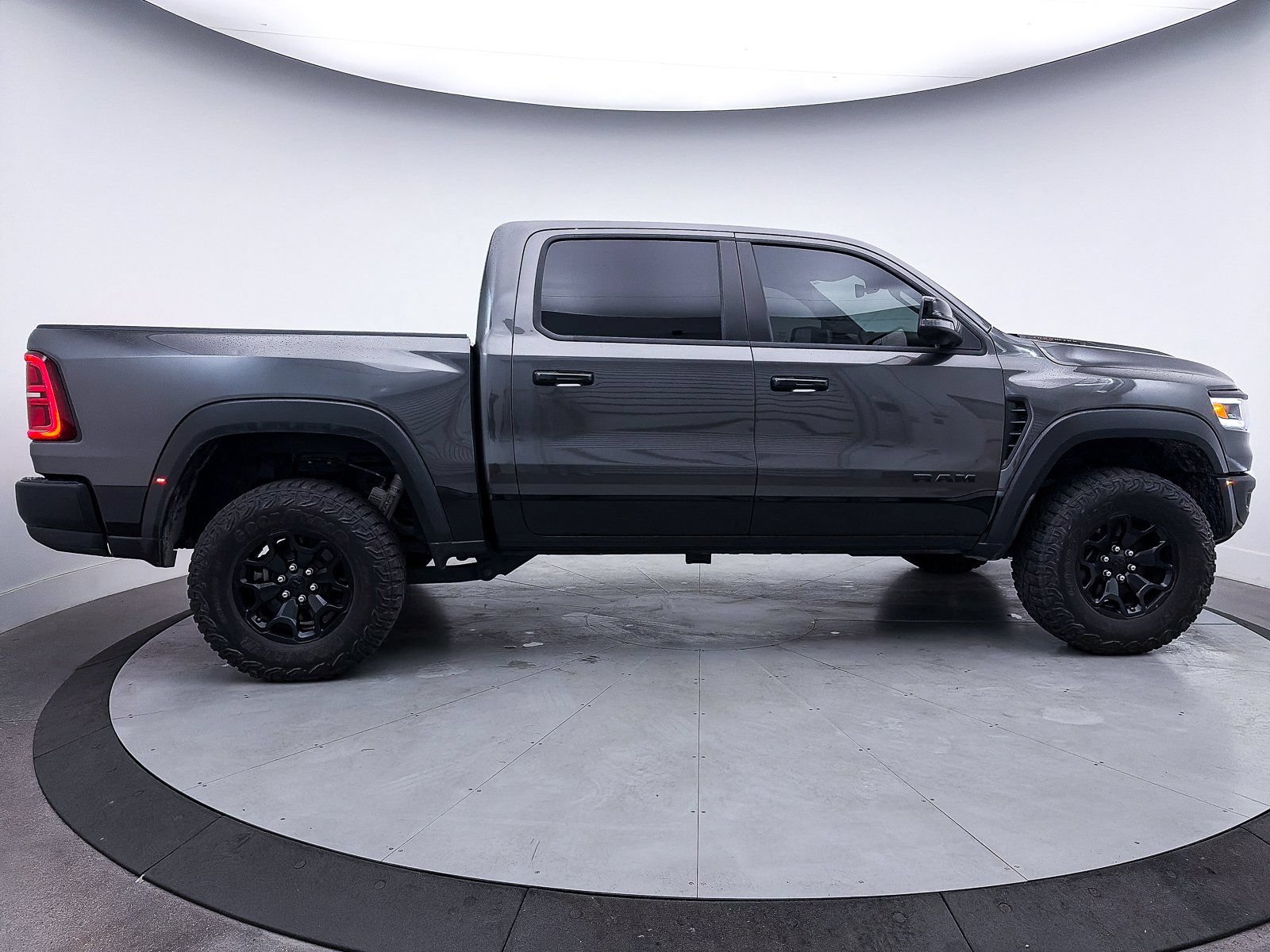 Used 2025 RAM 1500 RHO AWD/4WD image 41