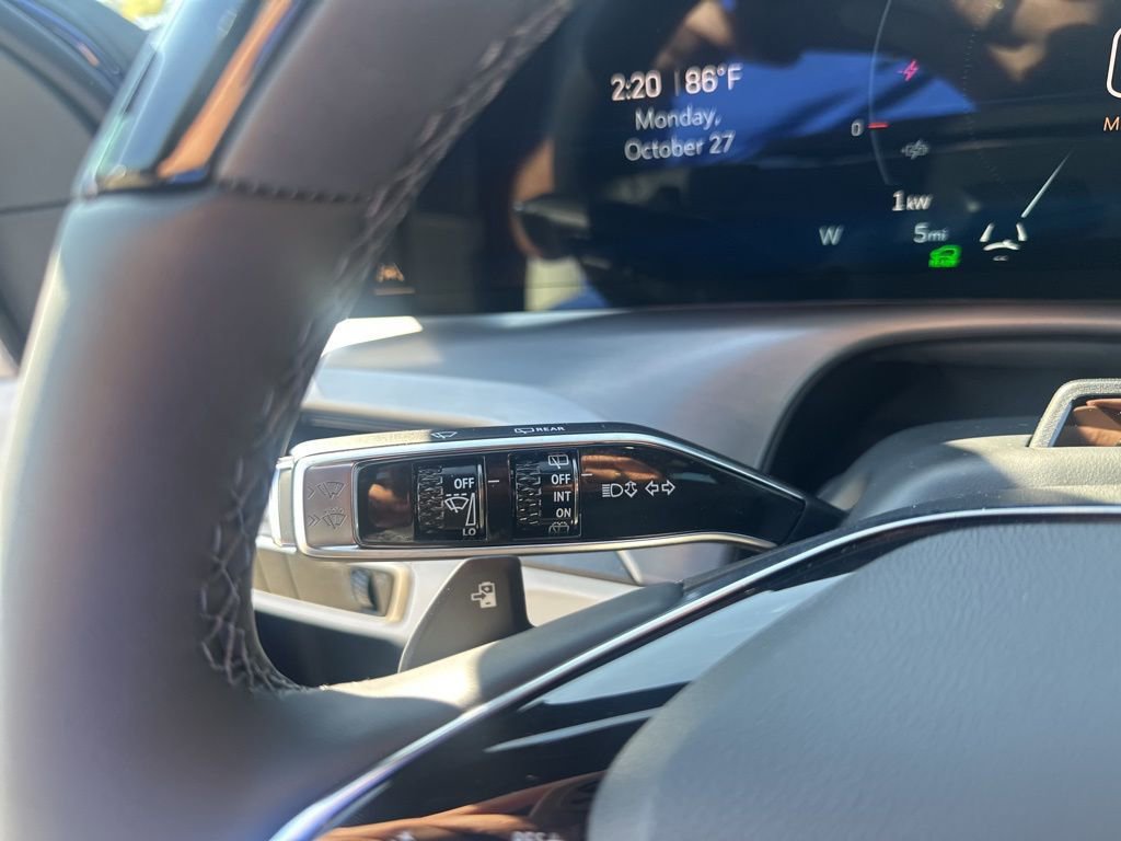 New 2026 Cadillac Vistiq Sport w/ LPO, Floor Liner Package image 32