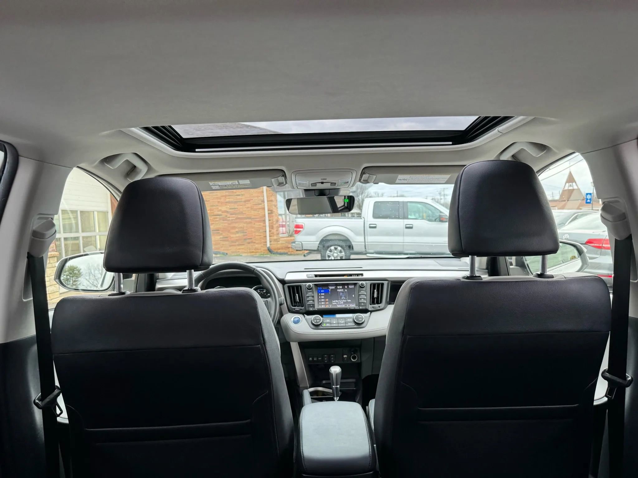 Used 2017 Toyota RAV4 Limited w/ Advanced Technology Package image 38