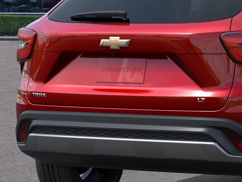 New 2026 Chevrolet Trax LT w/ Sunroof Package FWD image 14