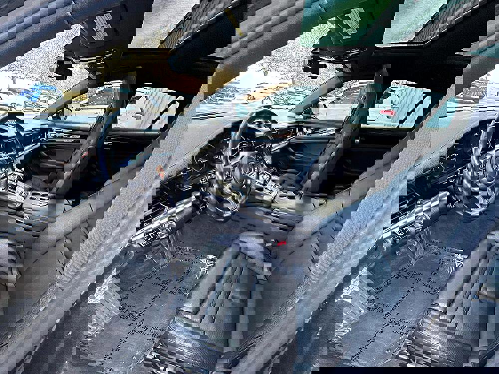 Used 2017 Porsche Panamera 4 image 5