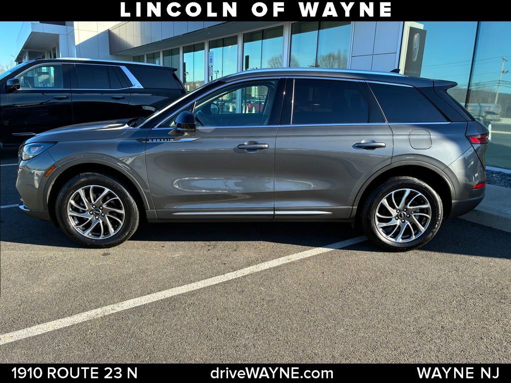 Certified 2022 Lincoln Corsair AWD w/ Equipment Group 101A image 2