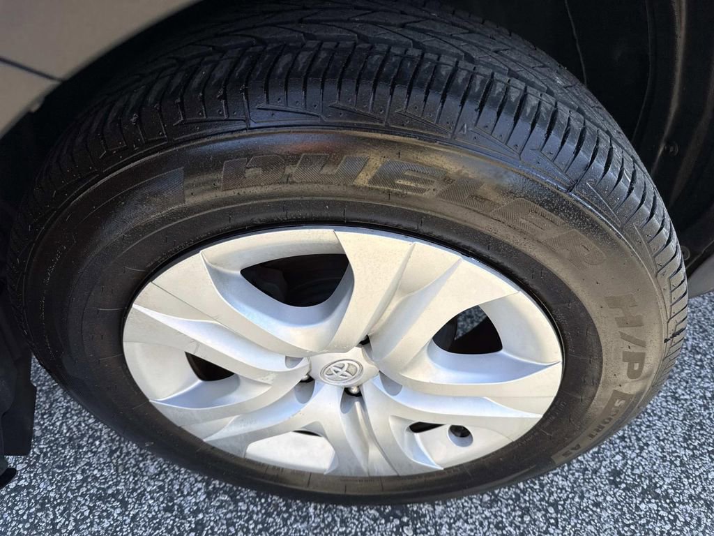 Used 2015 Toyota RAV4 LE image 10