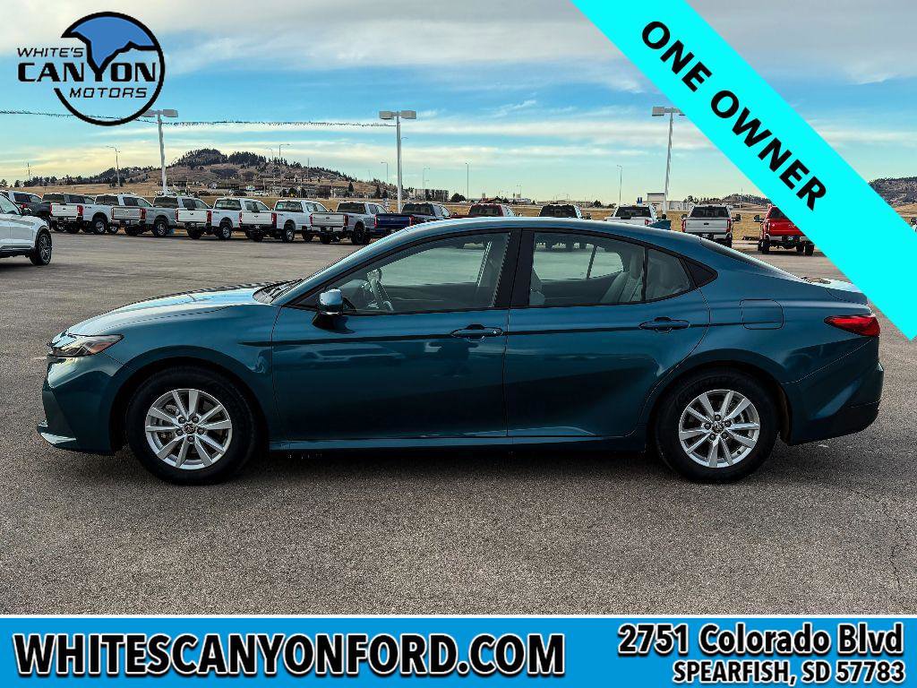 Used 2025 Toyota Camry LE w/ Convenience Package image 2