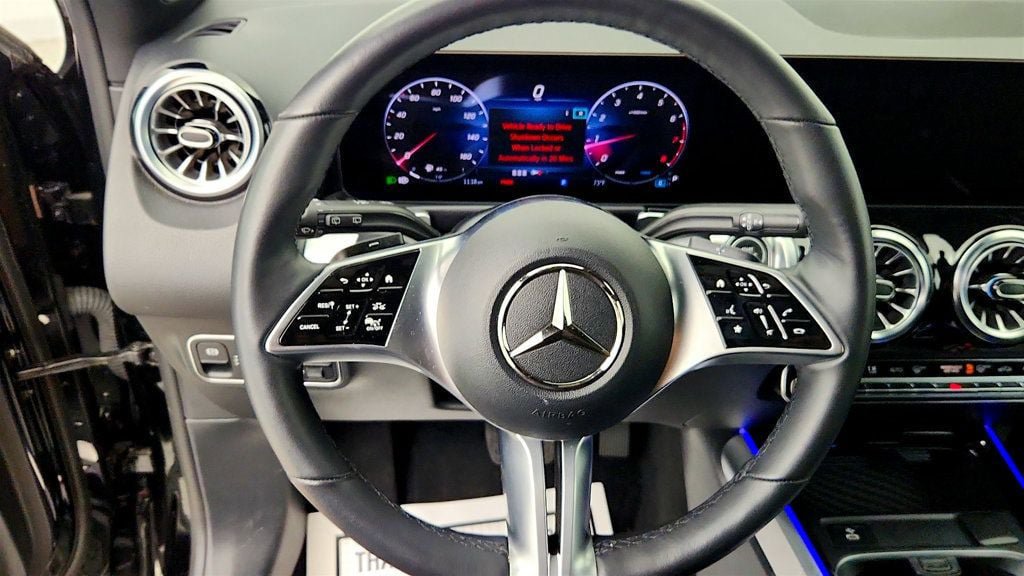 Used 2024 Mercedes-Benz GLB 250 4MATIC w/ Exclusive Package image 14