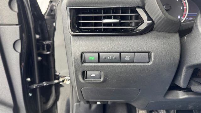 Certified 2024 Nissan Sentra SV FWD image 30