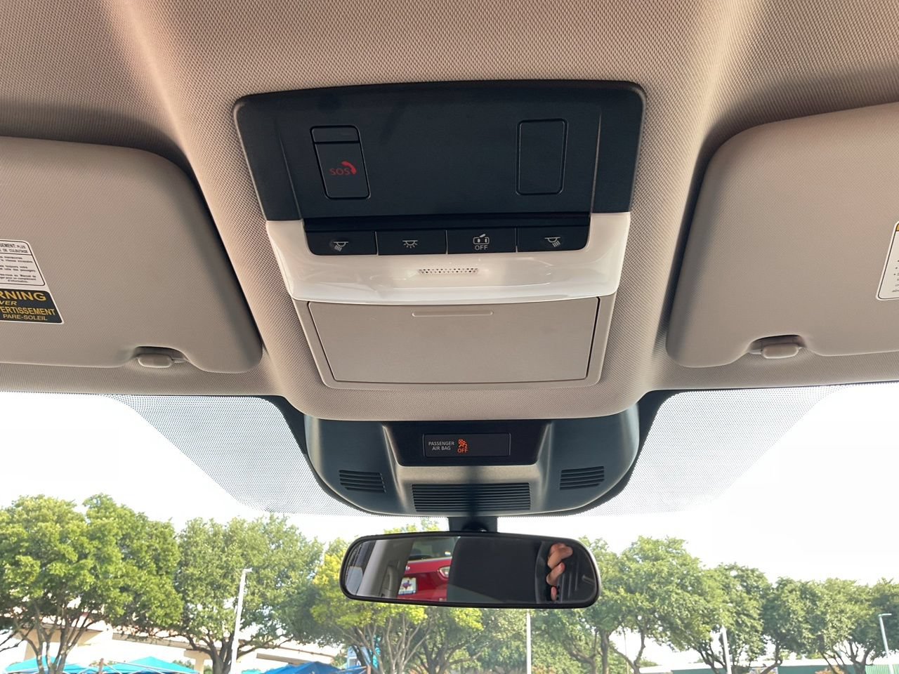 Used 2025 Nissan Rogue SV FWD image 18