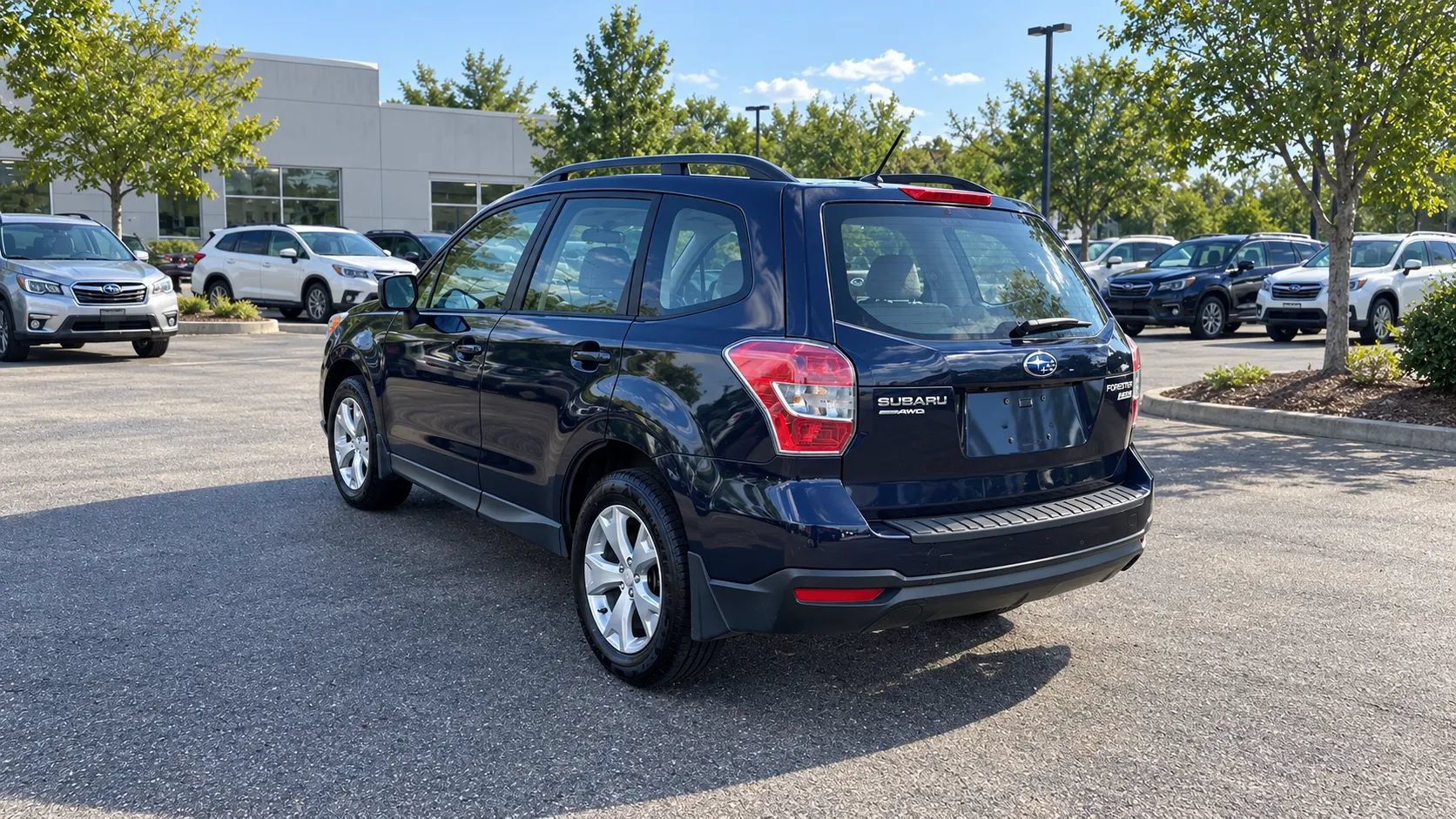 Used 2015 Subaru Forester 2.5i w/ Alloy Wheel Package AWD/4WD image 5