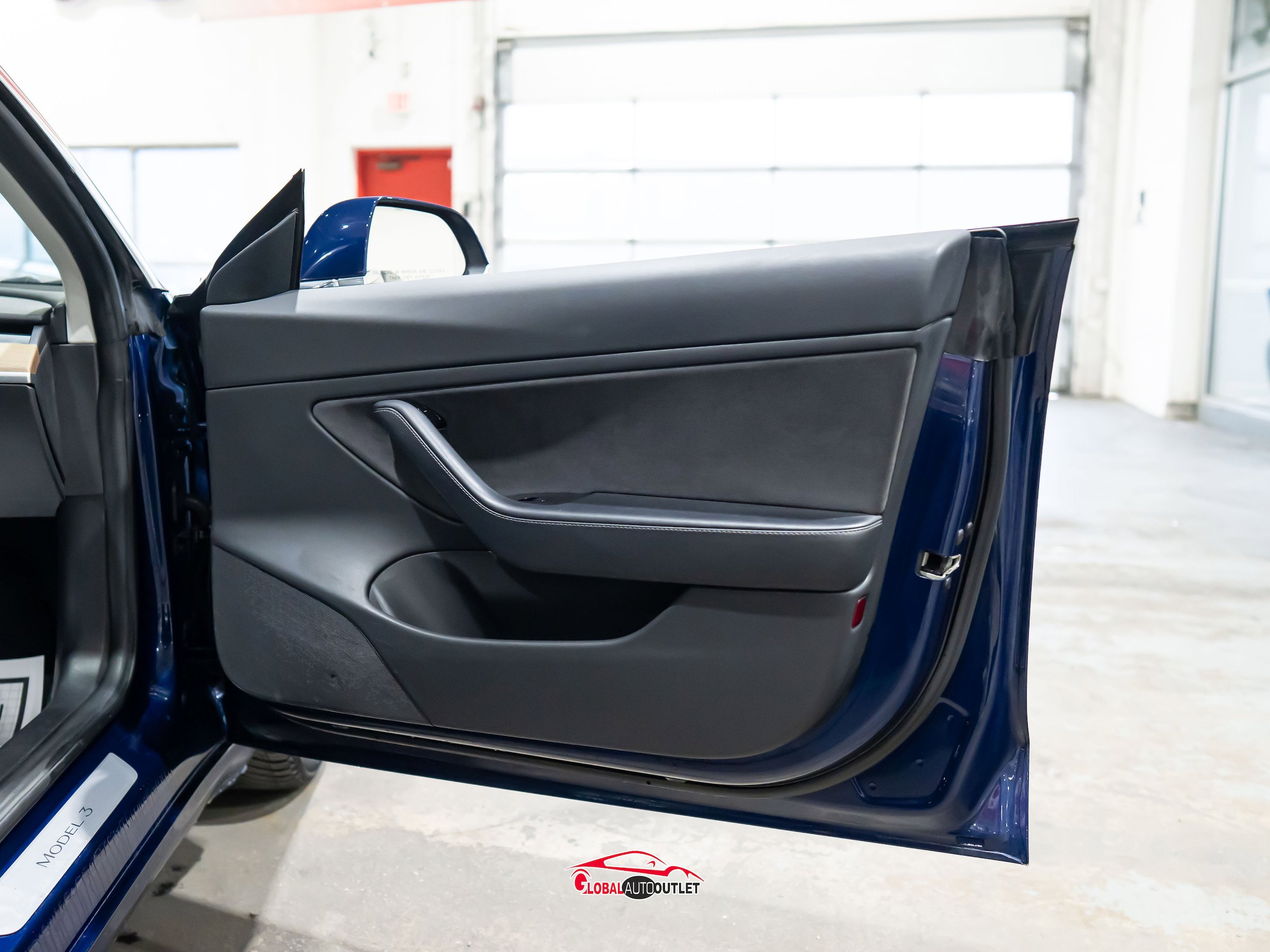 Used 2018 Tesla Model 3 Long Range AWD/4WD image 37