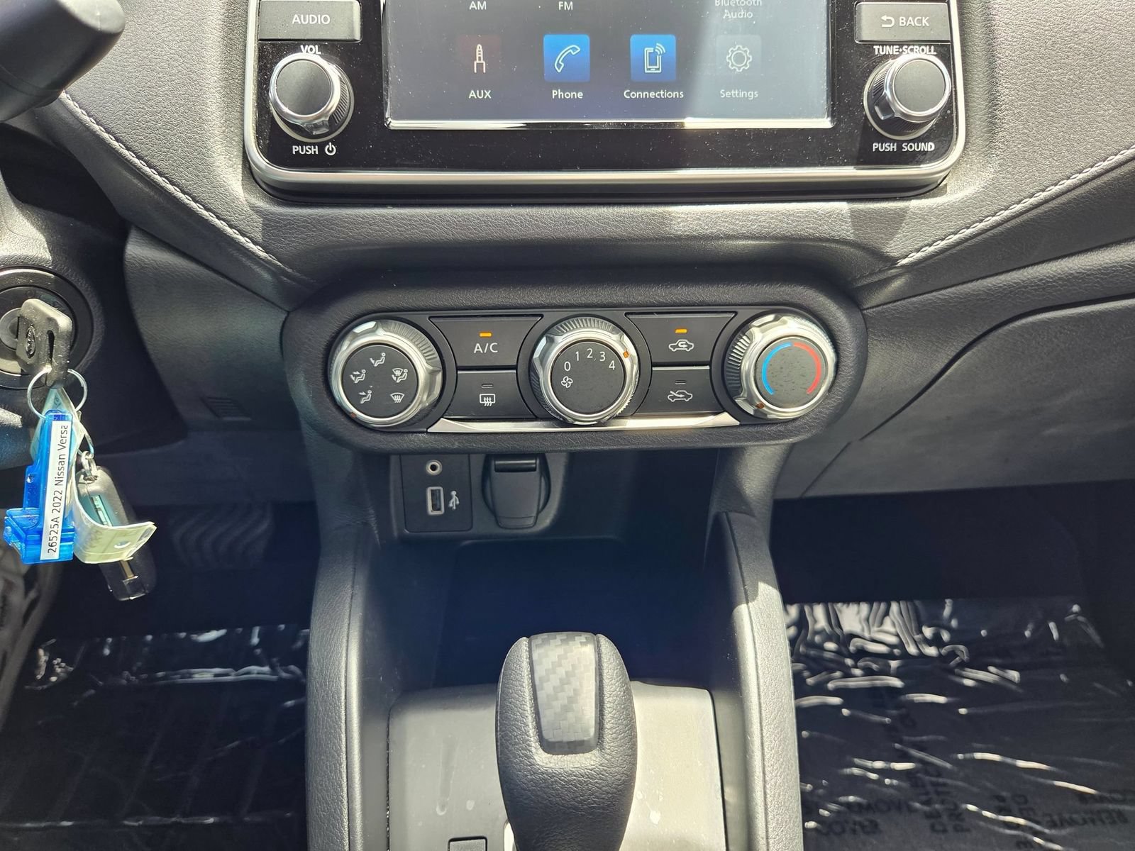 Used 2022 Nissan Versa S FWD image 19