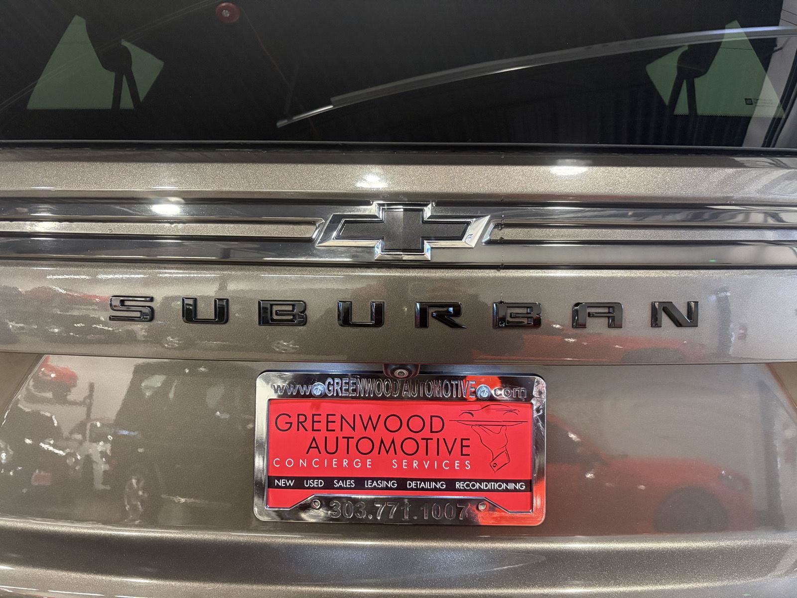 Used 2021 Chevrolet Suburban RST w/ Luxury Package AWD/4WD image 7