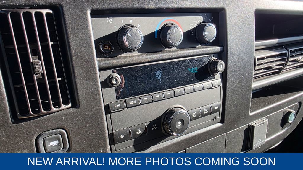 Used 2024 GMC Savana 2500 w/ Driver Convenience Package image 19