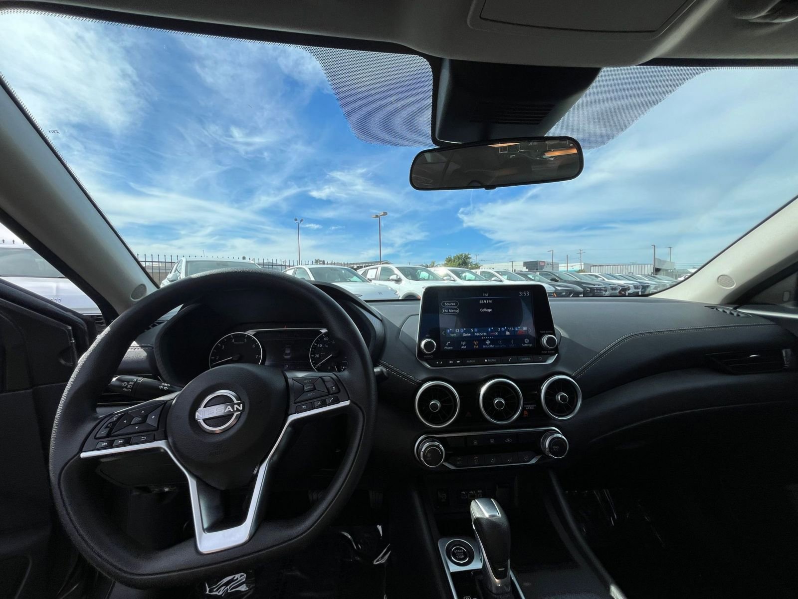 Used 2025 Nissan Sentra SV FWD image 33