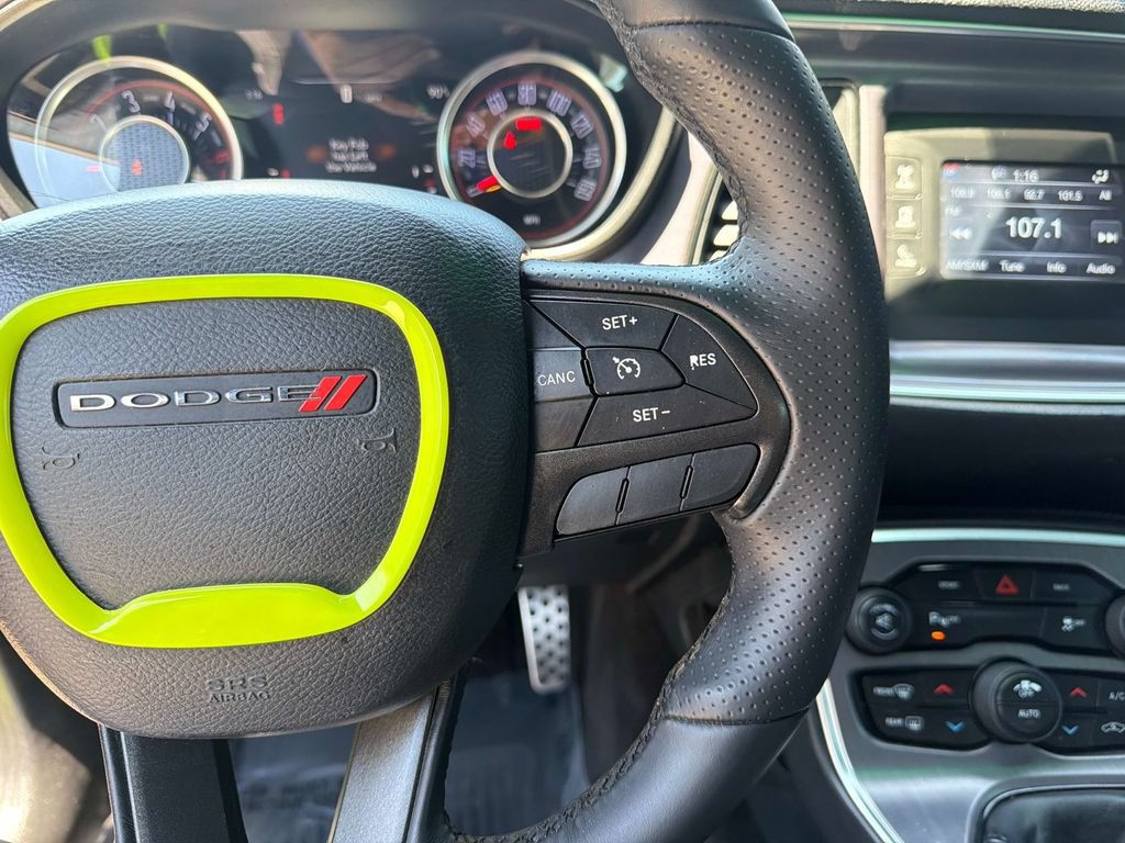 Used 2015 Dodge Challenger R/T RWD image 23