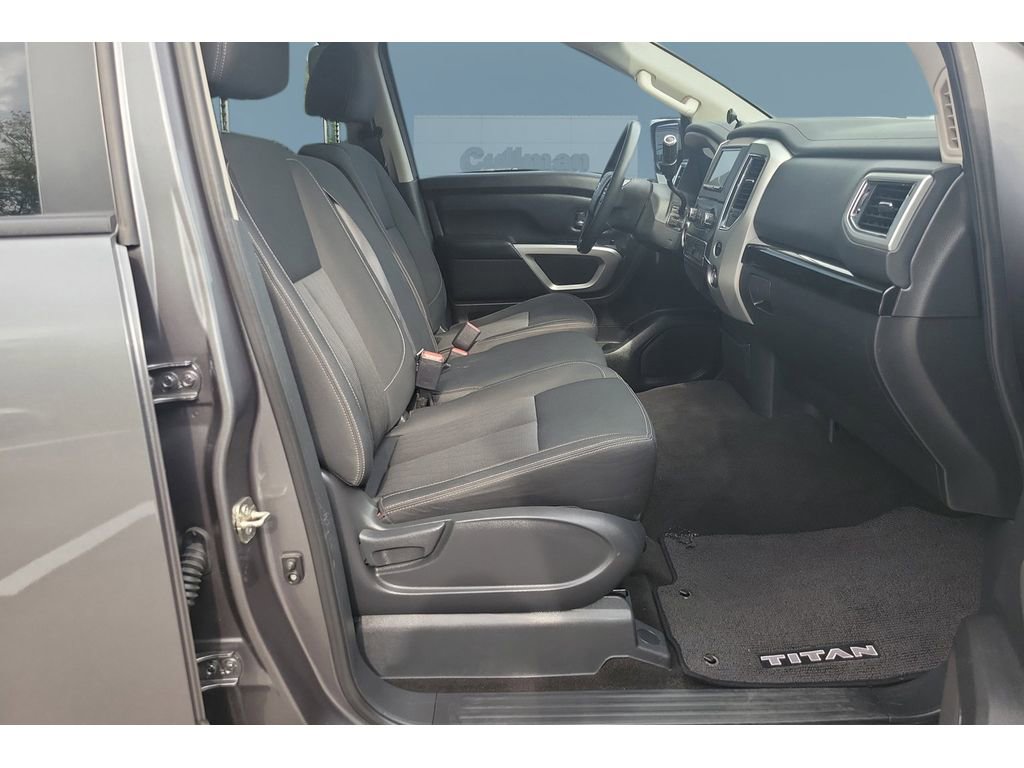 Used 2018 Nissan Titan SV RWD image 20
