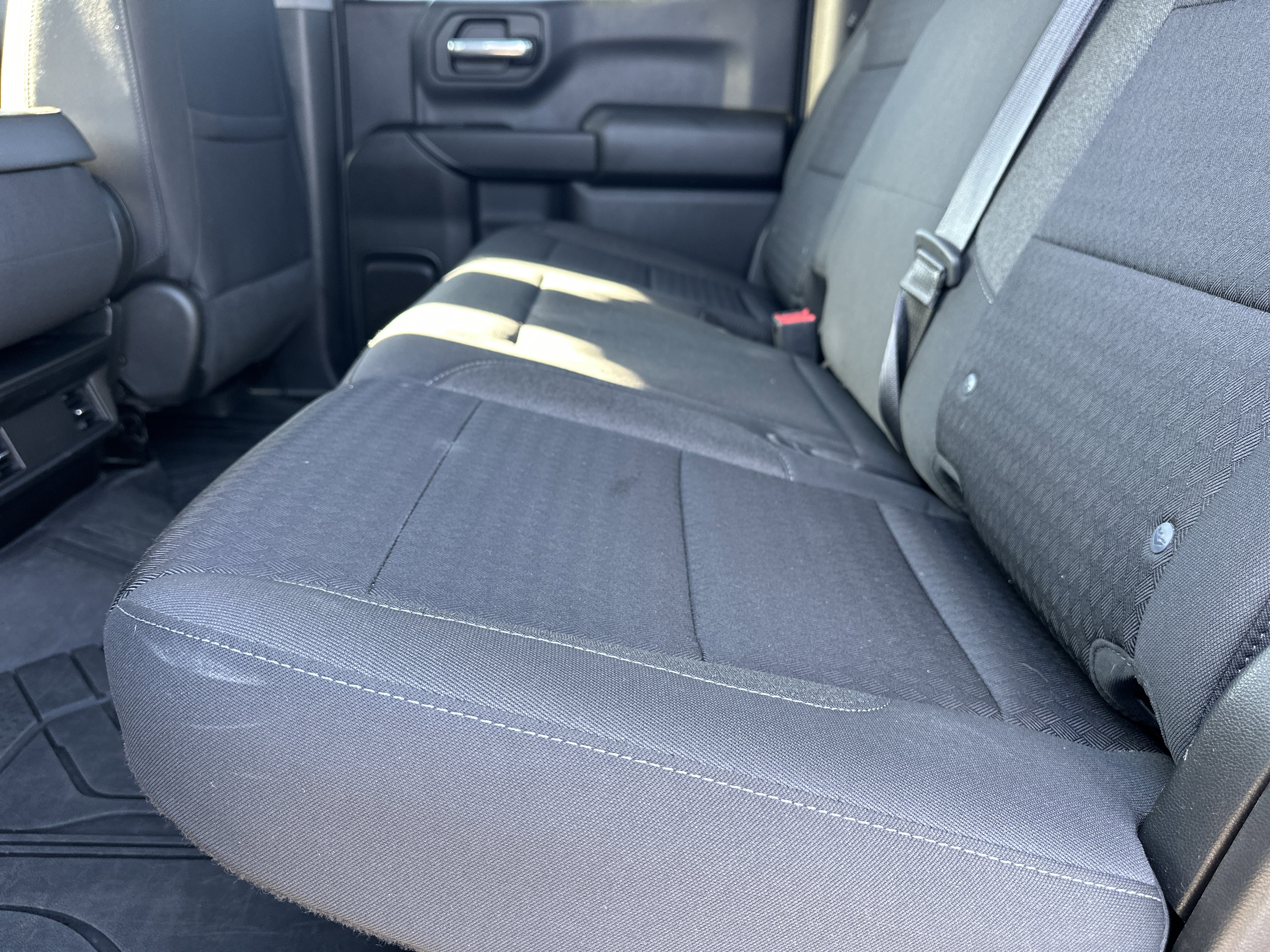 Used 2022 Chevrolet Silverado 1500 Custom image 21