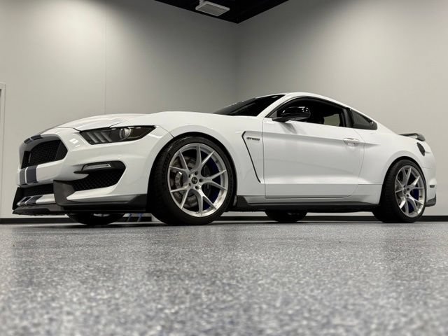 Used 2016 Ford Mustang Shelby GT350 w/ Technology Package RWD image 5