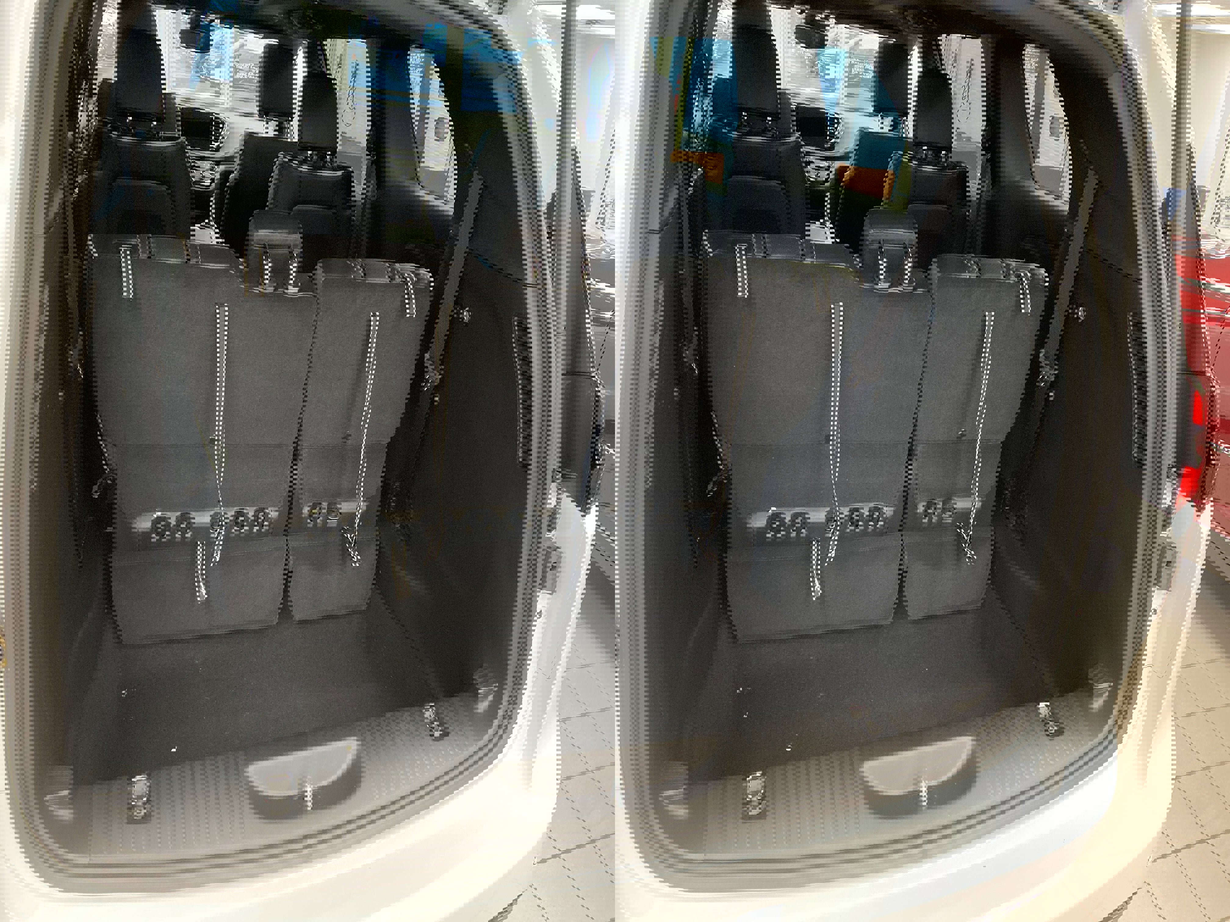 New 2026 Chrysler Pacifica Limited image 9